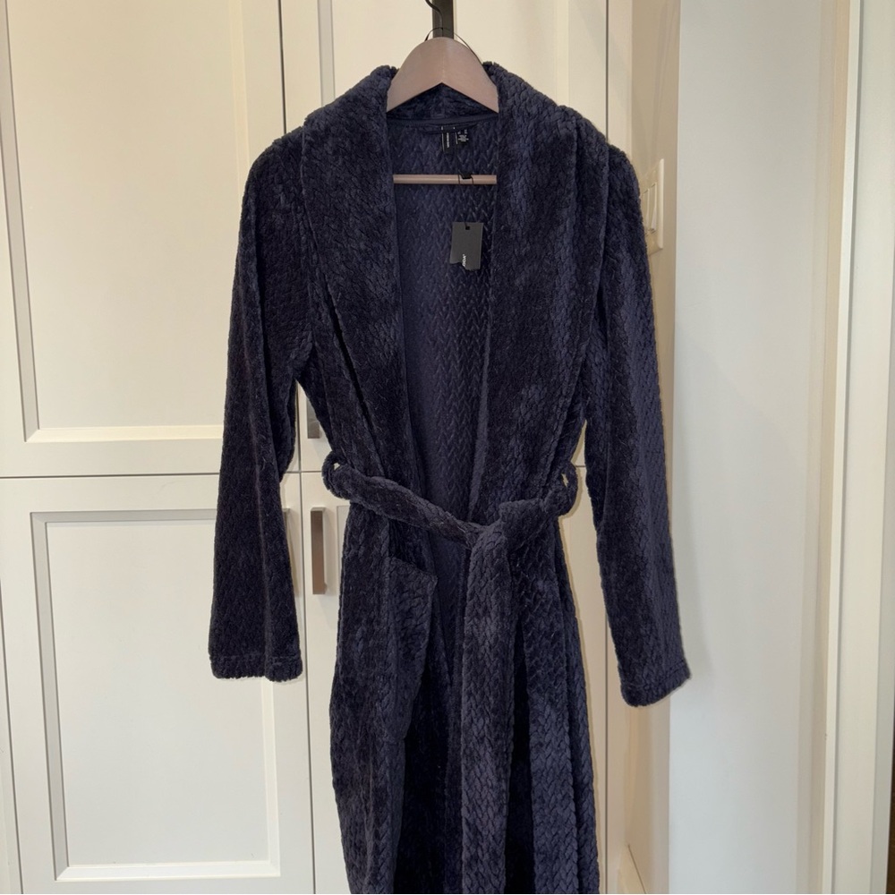 NWT Vero Moda Plush Fluffy Bath Robe with Tie Navy Size XS Cozy Cottagecore Gift